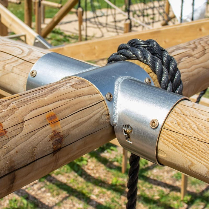 Flange with double connector